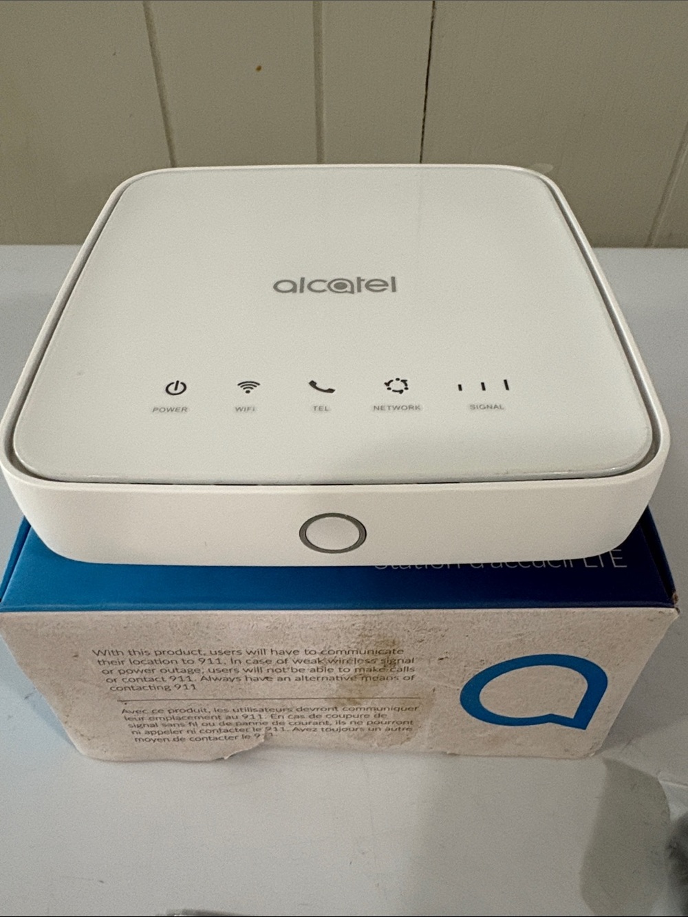 Alcatel LinkHub LTE Home Station Router HH41NH - Picture 3 of 7